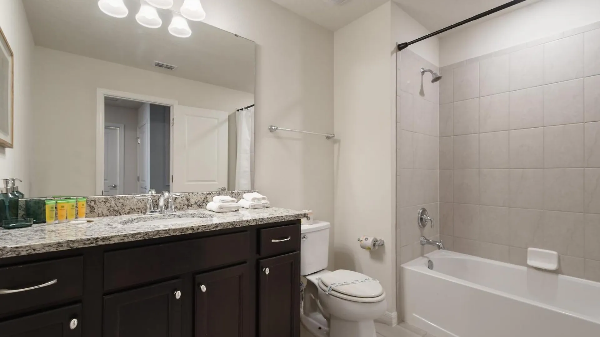 Holiday home Lux Family Home In Exclusive Windsor Island Resort Davenport